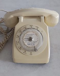 telephone livres-occasion-lyon