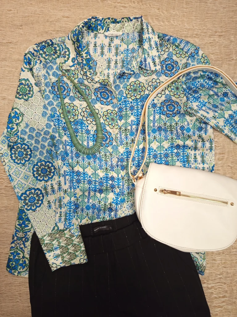 Chemisier - cache cache - 9€ - 36 - pantalon - 10€ - S - collier - 5€ - sac - 6€